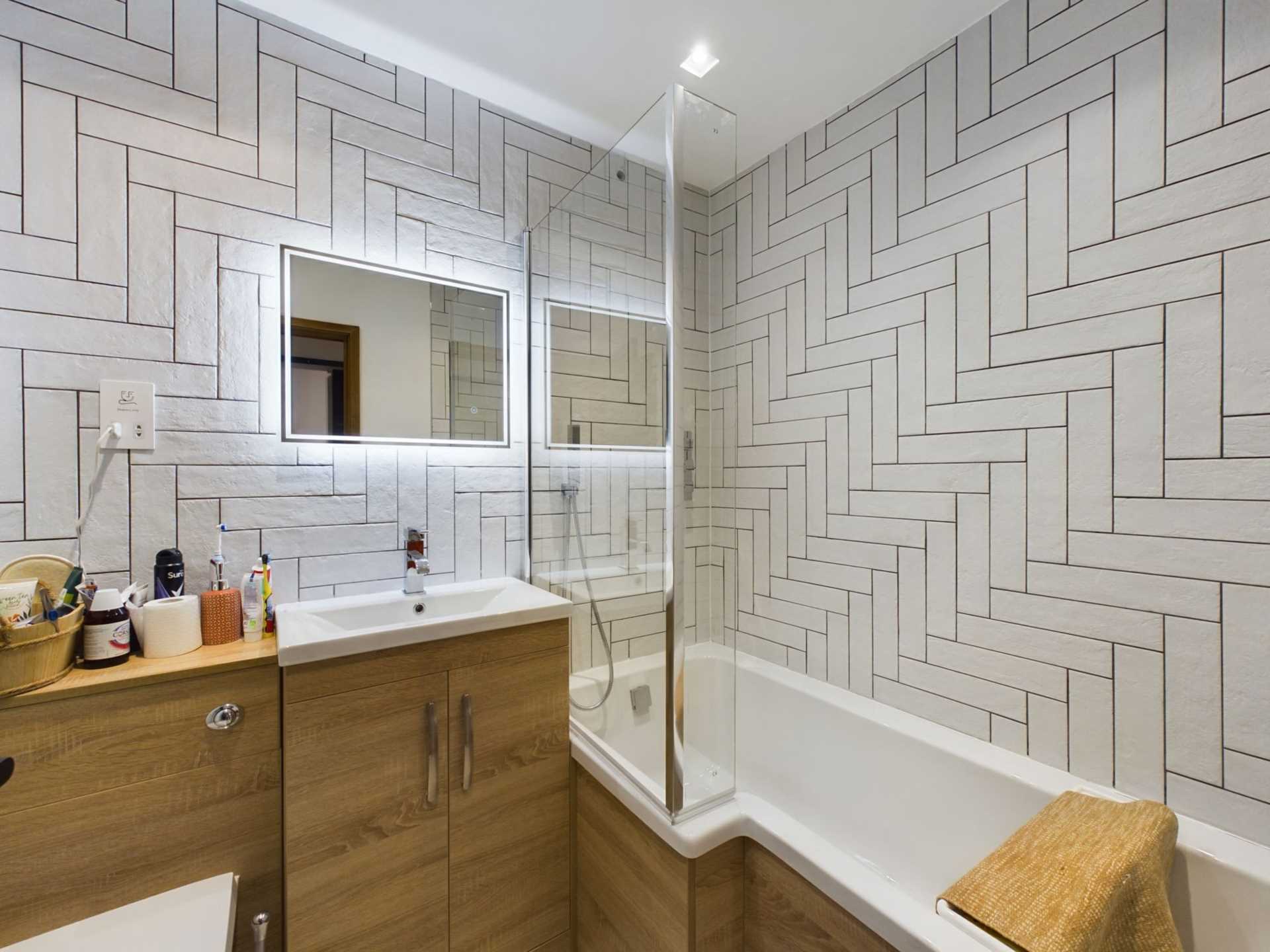 Additional Property Image 5 bedroom Detached to rent in High Wycombe 10