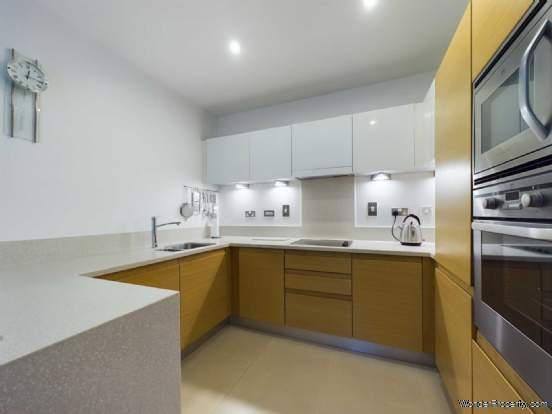 Additional Property Image 2 bedroom Apartment for sale in Maidenhead 3