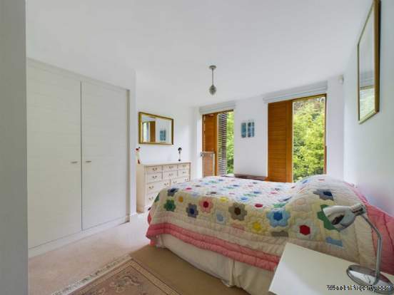 Additional Property Image 2 bedroom Apartment for sale in Maidenhead 7