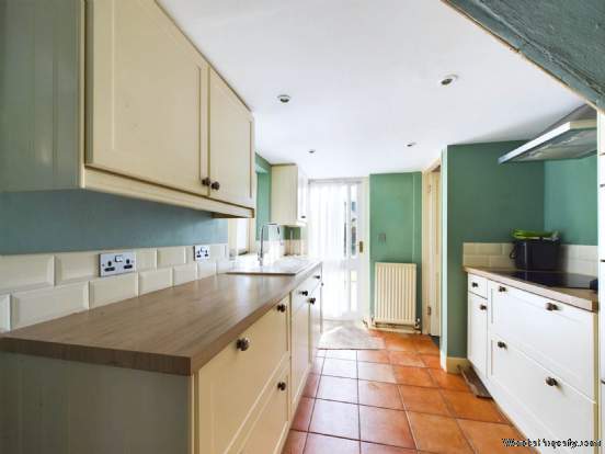 Additional Property Image 3 bedroom Terraced for sale in Marlow 5