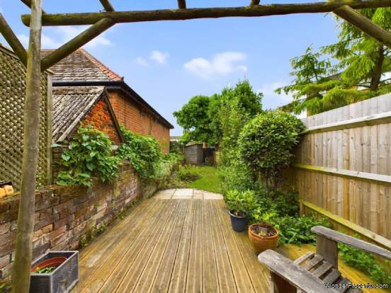 Additional Property Image 2 bedroom Cottage for sale in Marlow 2