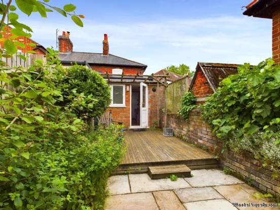 Additional Property Image 2 bedroom Cottage for sale in Marlow 4