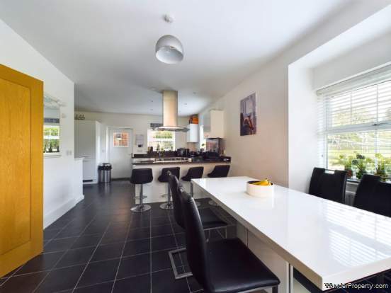 Additional Property Image 5 bedroom Detached for sale in Marlow 3