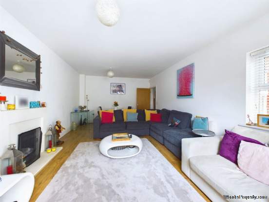 Additional Property Image 5 bedroom Detached for sale in Marlow 4