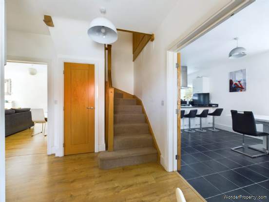Additional Property Image 5 bedroom Detached for sale in Marlow 5