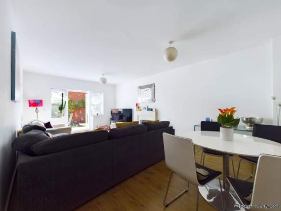 Additional Property Image 5 bedroom Detached for sale in Marlow 8