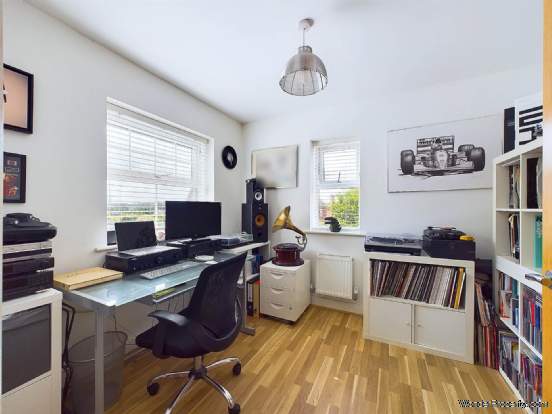 Additional Property Image 5 bedroom Detached for sale in Marlow 14