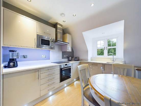 Additional Property Image 2 bedroom Apartment for sale in Marlow 3