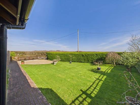 Additional Property Image 3 bedroom Semi Detached for sale in Maidenhead 6