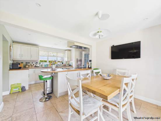Additional Property Image 3 bedroom Semi Detached for sale in Maidenhead 9