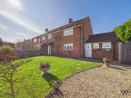 3 bedroom Semi Detached for sale in Maidenhead