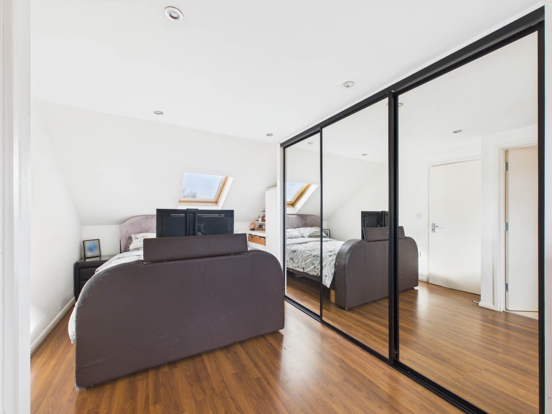 Additional Property Image 4 bedroom Terraced for sale in Marlow 14