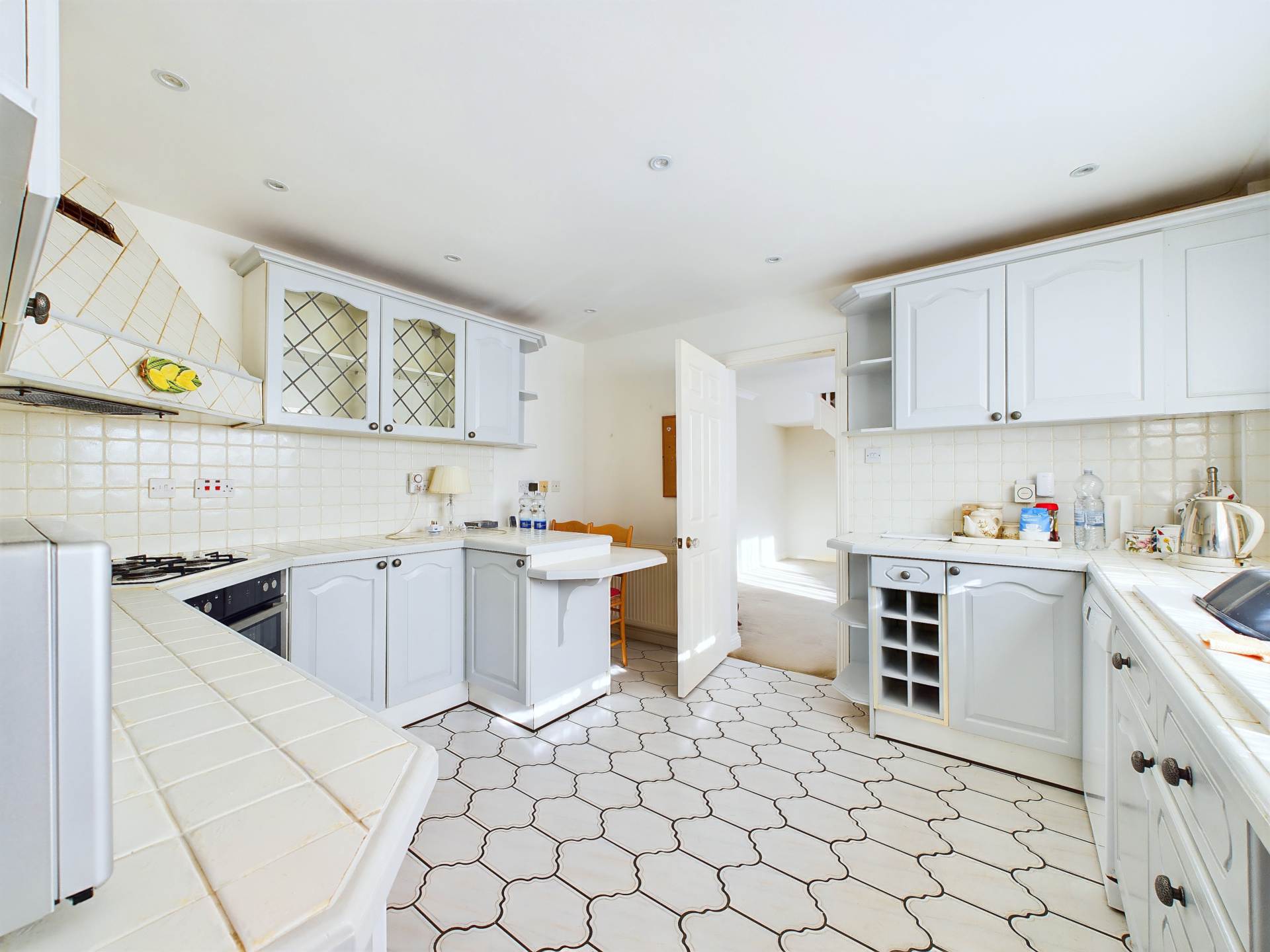 Additional Property Image 3 bedroom End of Terrace for sale in Marlow 2