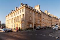 2 bedroom Maisonette to rent in Bath
