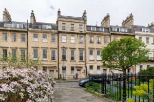 1 bedroom Apartment to rent in Bath
