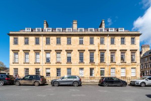 2 bedroom Apartment to rent in Bath
