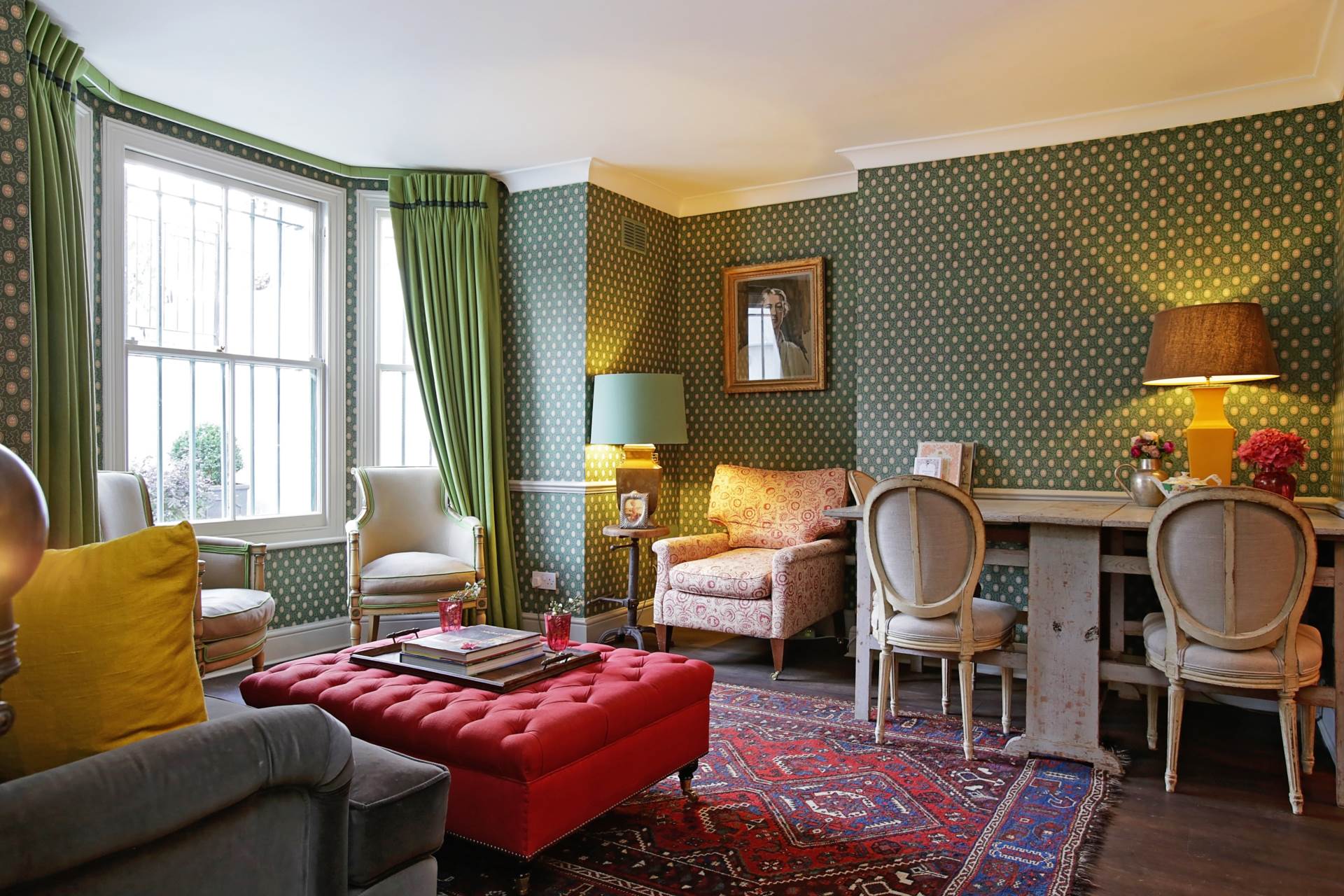 2 bedroom Apartment to rent in London