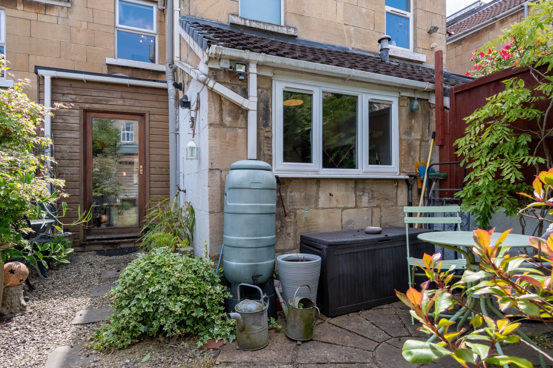 Additional Property Image 2 bedroom Terraced to rent in Bath 14