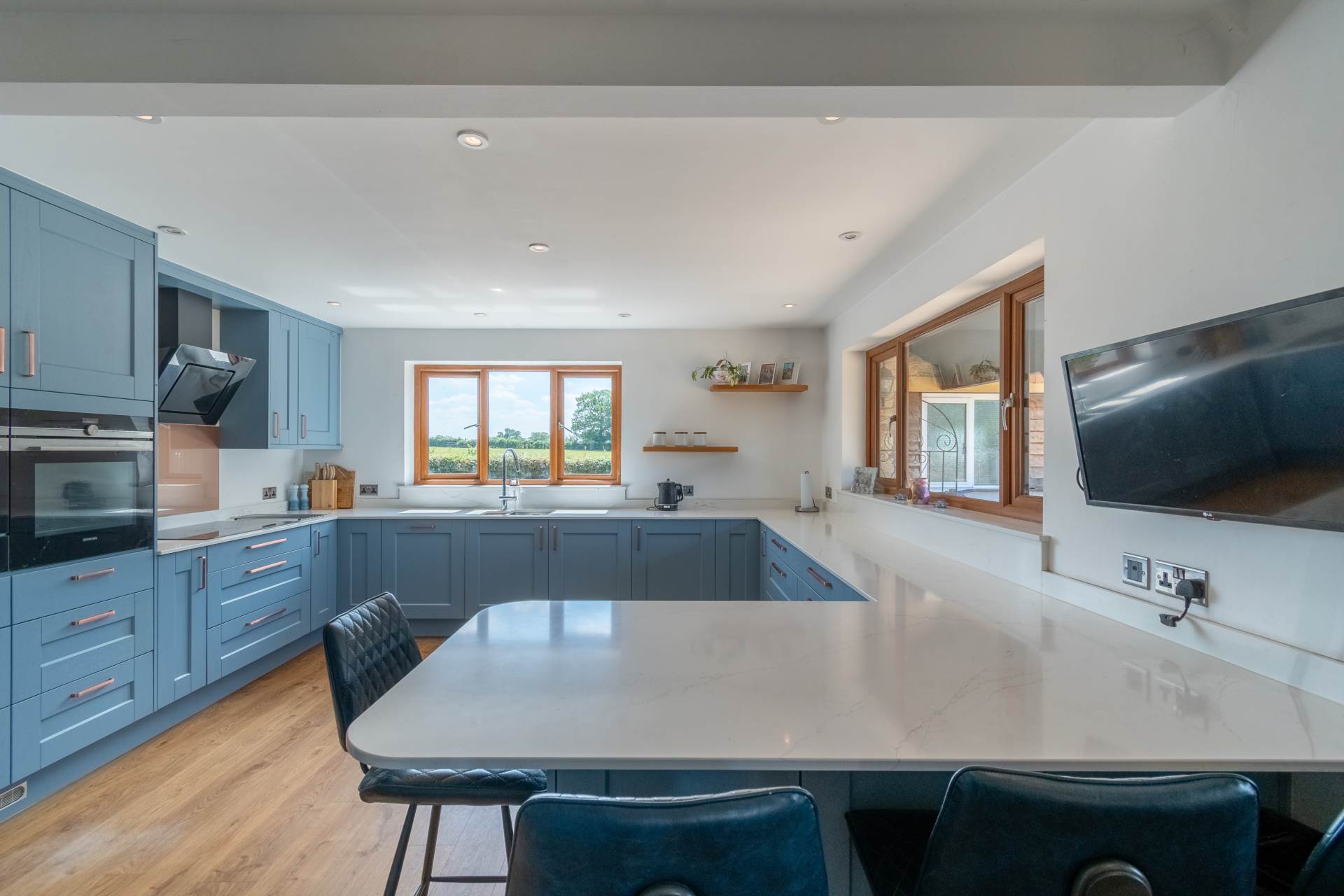 Additional Property Image 7 bedroom Detached for sale in Melksham 3