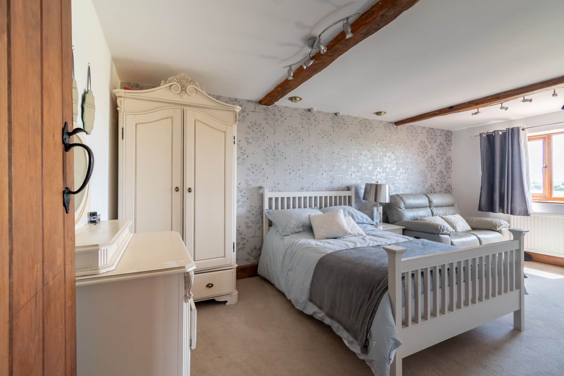Additional Property Image 7 bedroom Detached for sale in Melksham 21