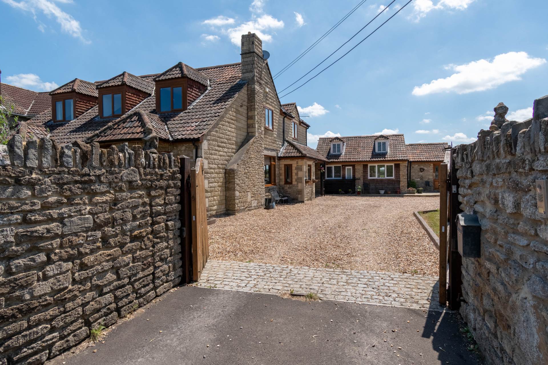 Additional Property Image 7 bedroom Detached for sale in Melksham 37