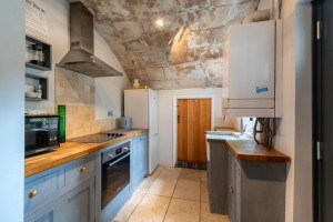 2 bedroom Apartment to rent in Bath