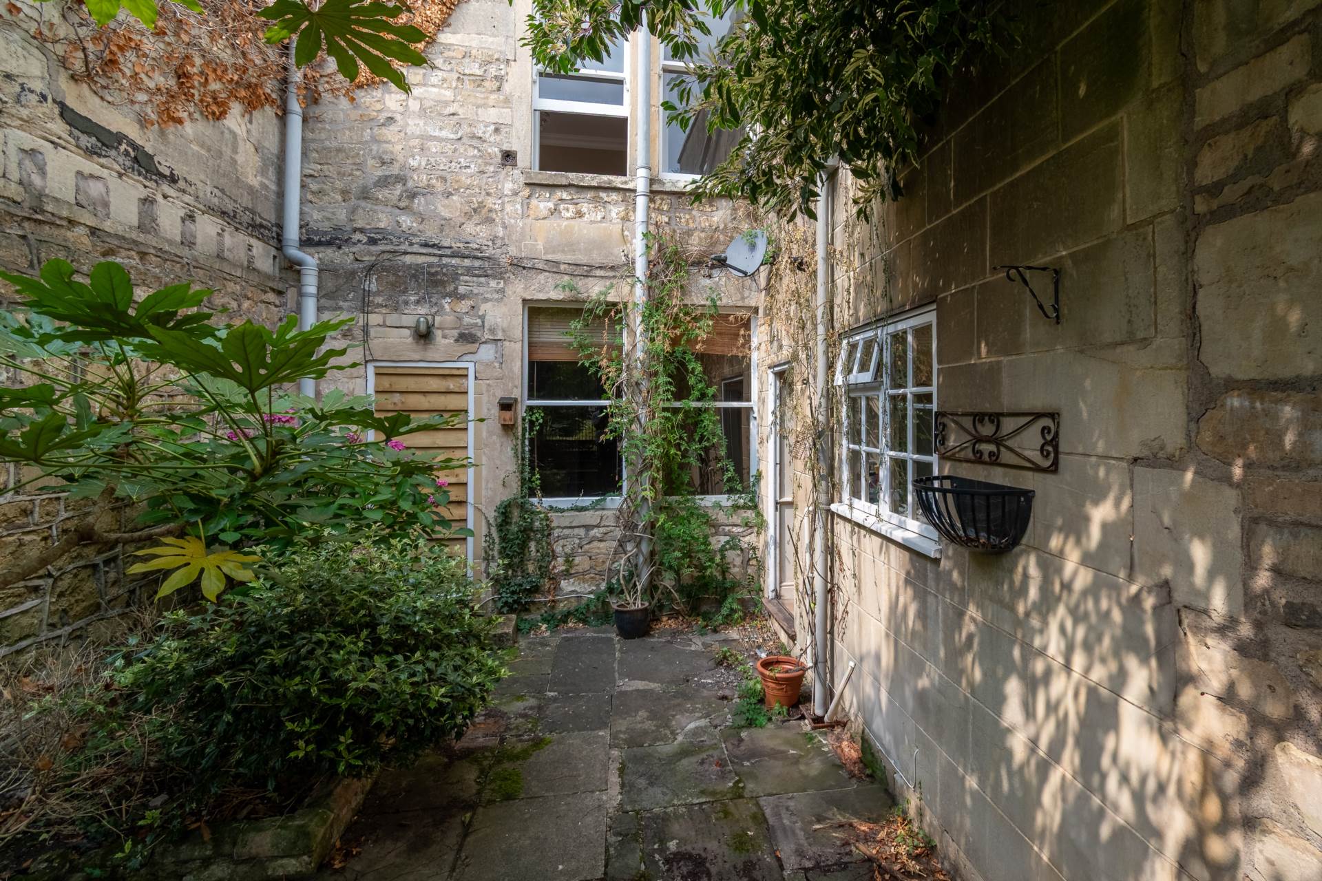 Additional Property Image 2 bedroom Apartment for sale in Bath 19