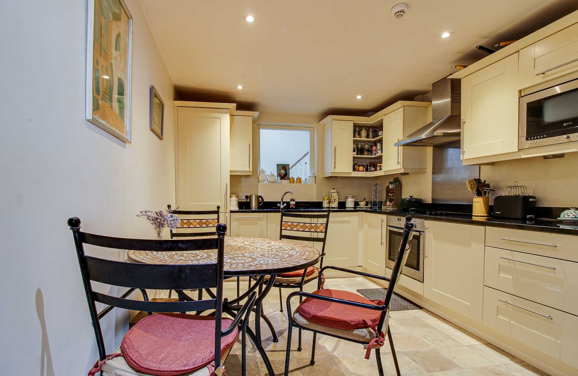 Additional Property Image 2 bedroom Apartment for sale in Lewes 6