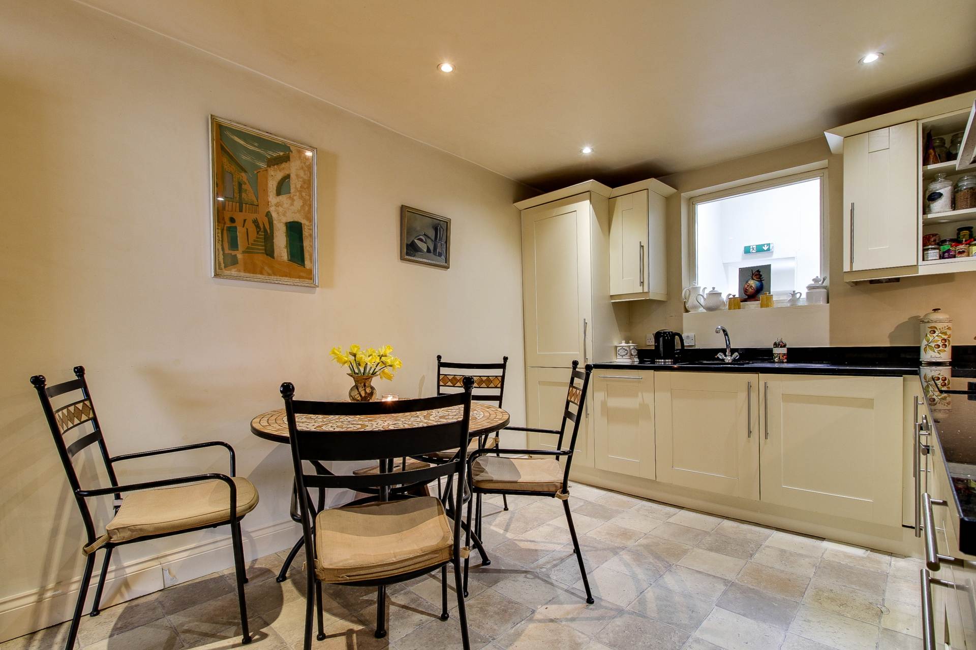 Additional Property Image 2 bedroom Apartment for sale in Lewes 13