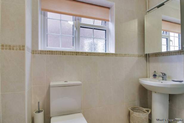 Additional Property Image 2 bedroom Detached Bungalow for sale in Seaford 17
