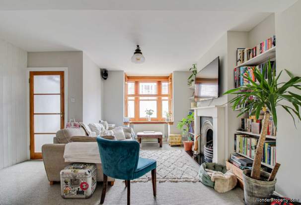 Additional Property Image 3 bedroom End of Terrace for sale in Lewes 2