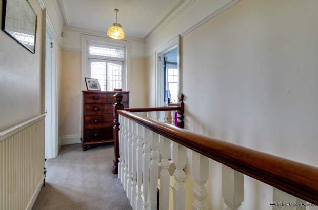 Additional Property Image 4 bedroom Detached for sale in Lewes 12