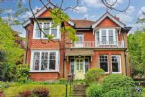 4 bedroom Detached for sale in Lewes