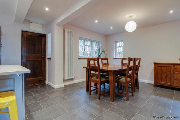 Additional Property Image 4 bedroom Detached for sale in Lewes 9