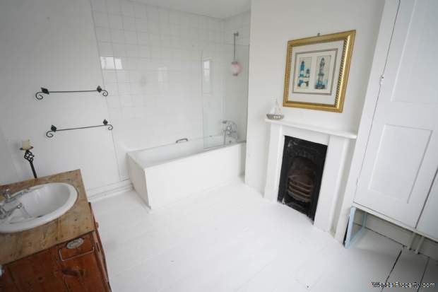 Additional Property Image 2 bedroom Semi Detached for sale in Newhaven 9