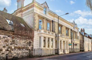2 bedroom Apartment for sale in Lewes