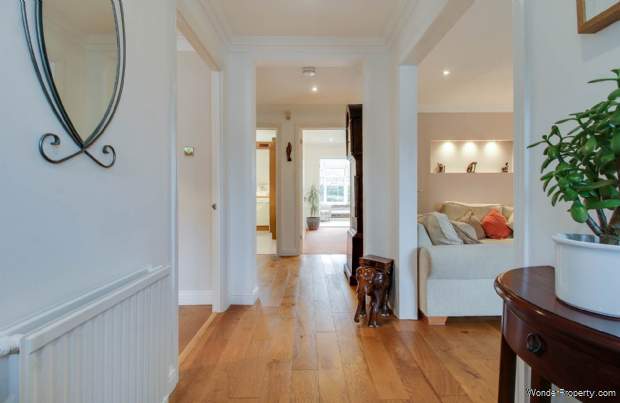 Additional Property Image 5 bedroom Detached for sale in Lewes 4
