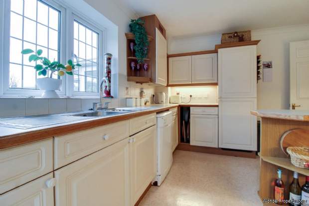 Additional Property Image 5 bedroom Detached for sale in Lewes 18