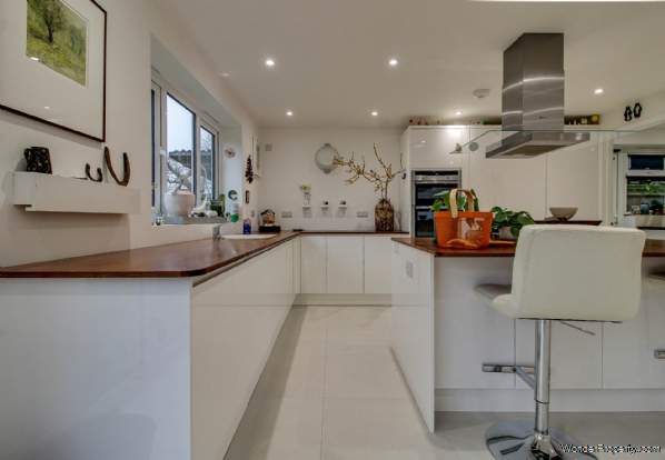 Additional Property Image 4 bedroom Detached for sale in Lewes 16