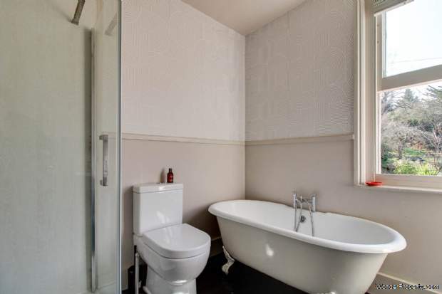 Additional Property Image 4 bedroom End of Terrace for sale in Lewes 15