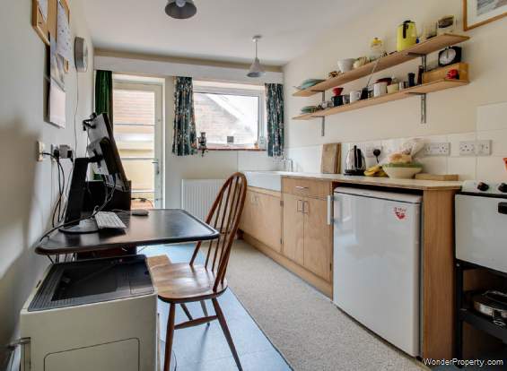 Additional Property Image 2 bedroom Semi Detached Bungalow for sale in Hassocks 4