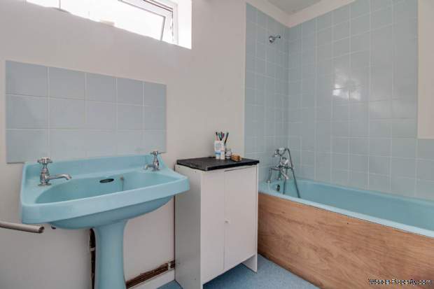 Additional Property Image 2 bedroom Semi Detached Bungalow for sale in Hassocks 13