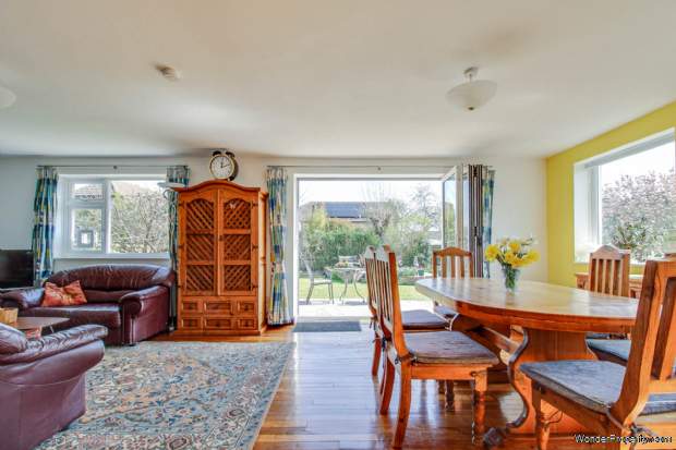Additional Property Image 4 bedroom Detached for sale in Lewes 6