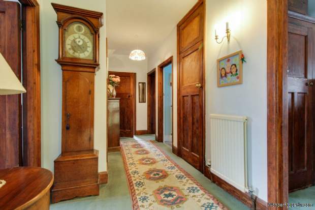 Additional Property Image 4 bedroom Detached for sale in Lewes 9