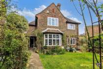 4 bedroom Detached for sale in Lewes