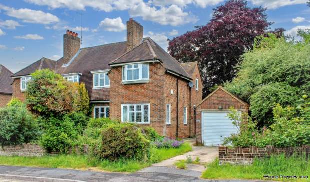 3 bedroom Semi Detached for sale in Lewes