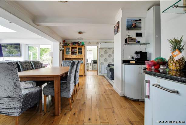 Additional Property Image 6 bedroom Detached for sale in Lewes 3