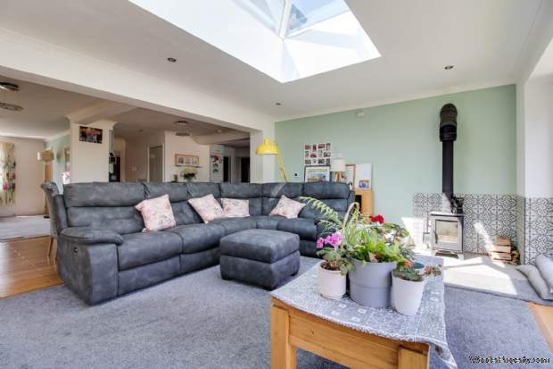 Additional Property Image 6 bedroom Detached for sale in Lewes 4