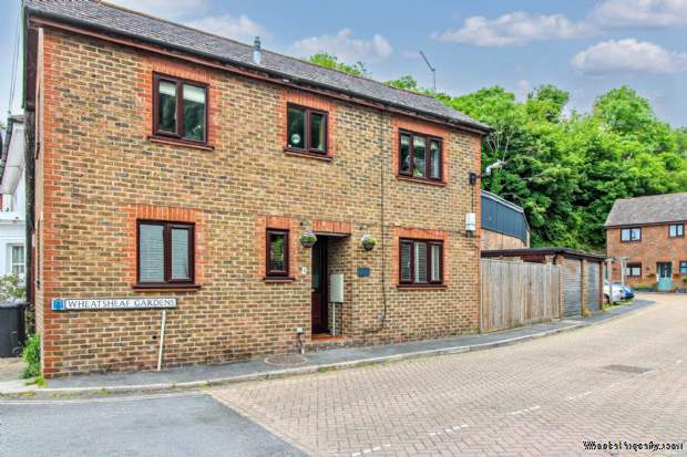 3 bedroom End of Terrace for sale in Lewes