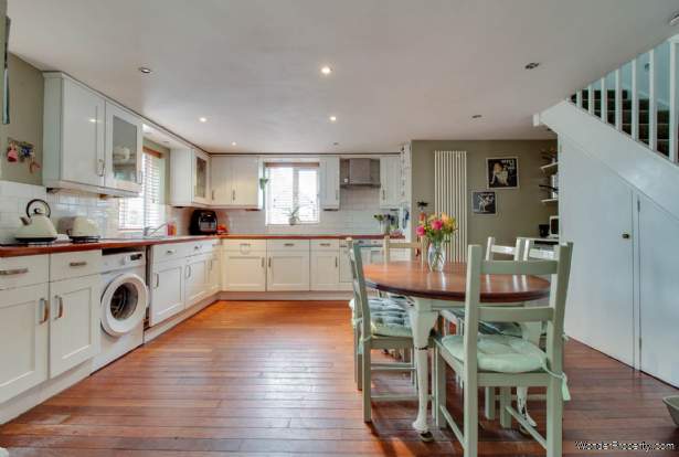 Additional Property Image 3 bedroom End of Terrace for sale in Lewes 6